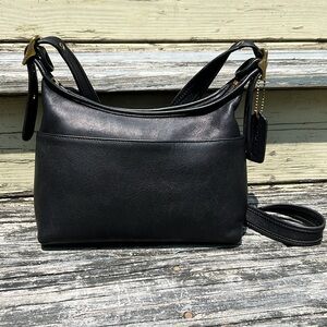 Coach Legacy 9136 Vintage Y2K Black Leather Medium Shoulder Handbag Purse